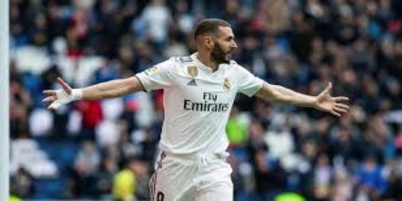 VAR争议成为比赛焦点-九游体育