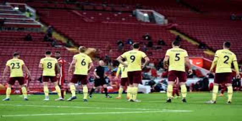 红军中场变阵收奇效：阿诺德的战术革新-九游体育